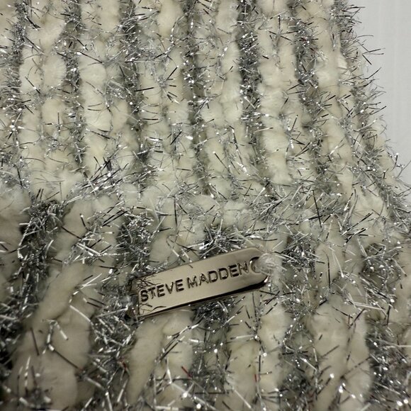 Steve Madden Women's Heather Gray Embellished Beanie One Size NWOT Comfy Outdoor - Picture 5 of 8